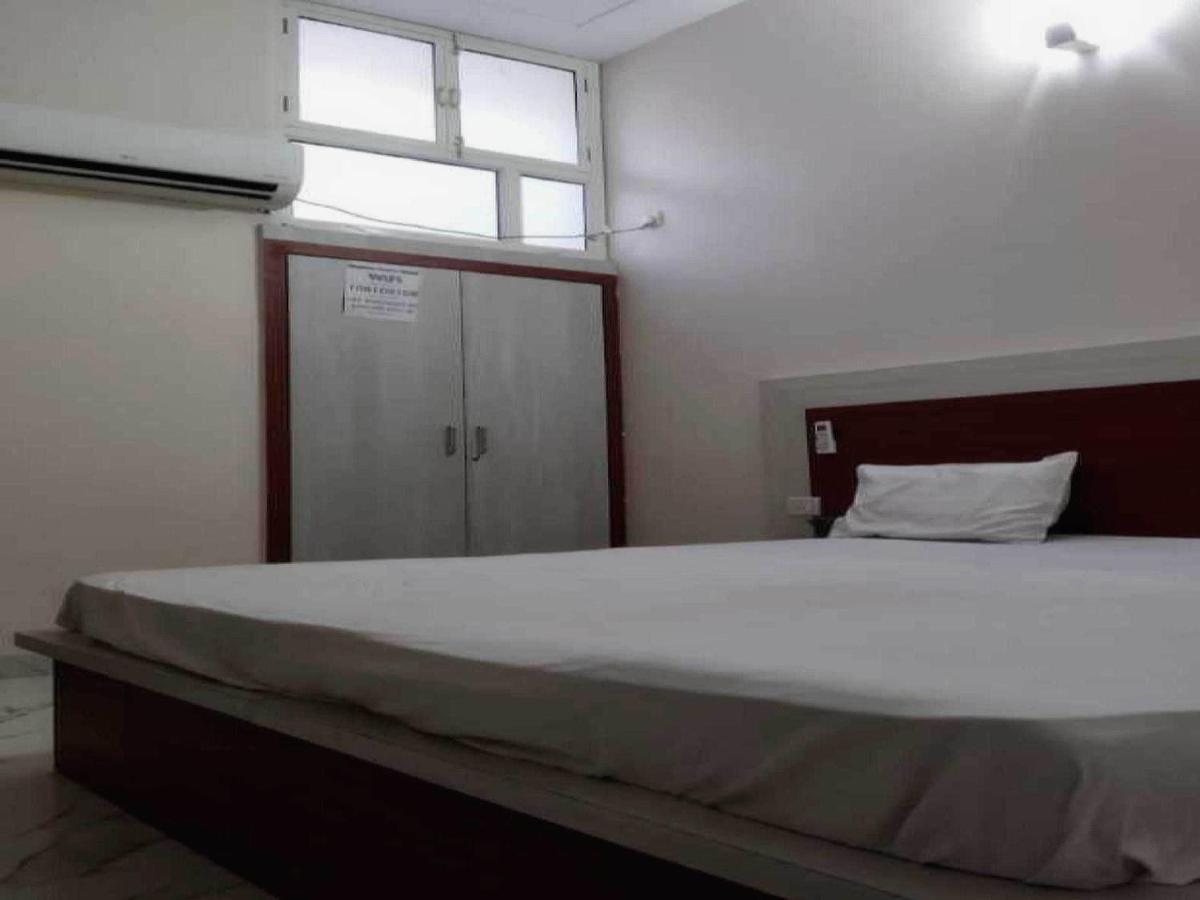 Hotel O G Hotel Happy Home Alīgarh Buitenkant foto